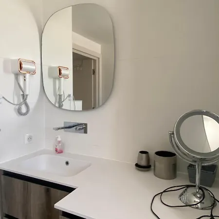 Apartment Spacieux Dans Avec Piscine *