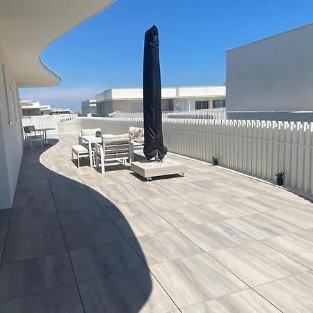 Spacieux Dans Avec Piscine * Serignan