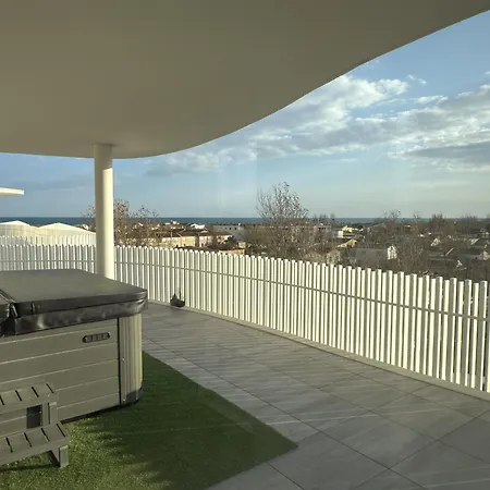 Spacieux Dans Avec Piscine Serignan